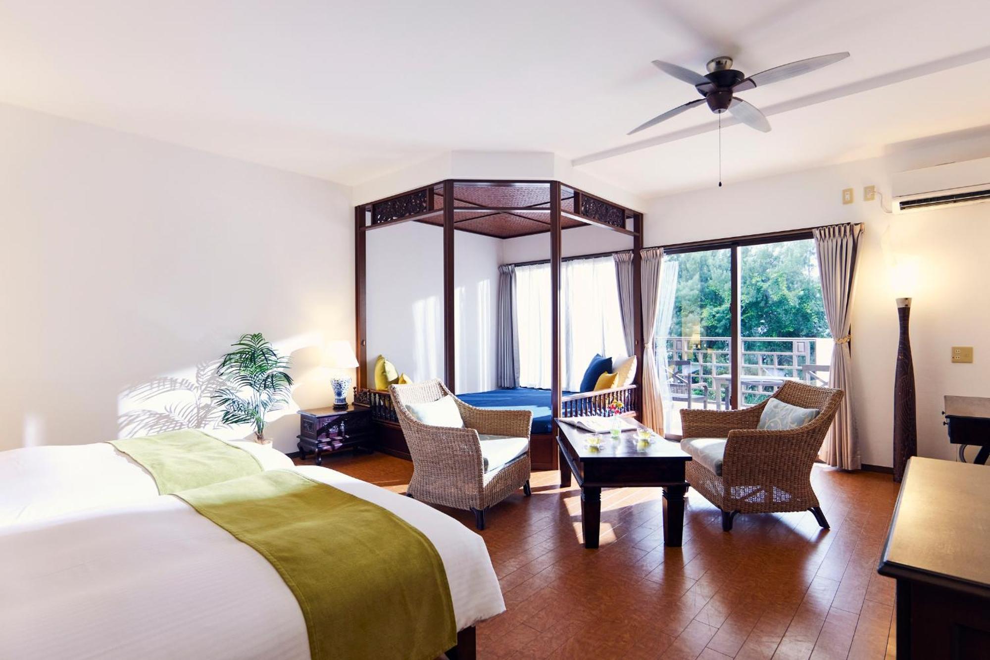 Iriomote Hotel By Hoshino Resorts Urauchi Екстер'єр фото